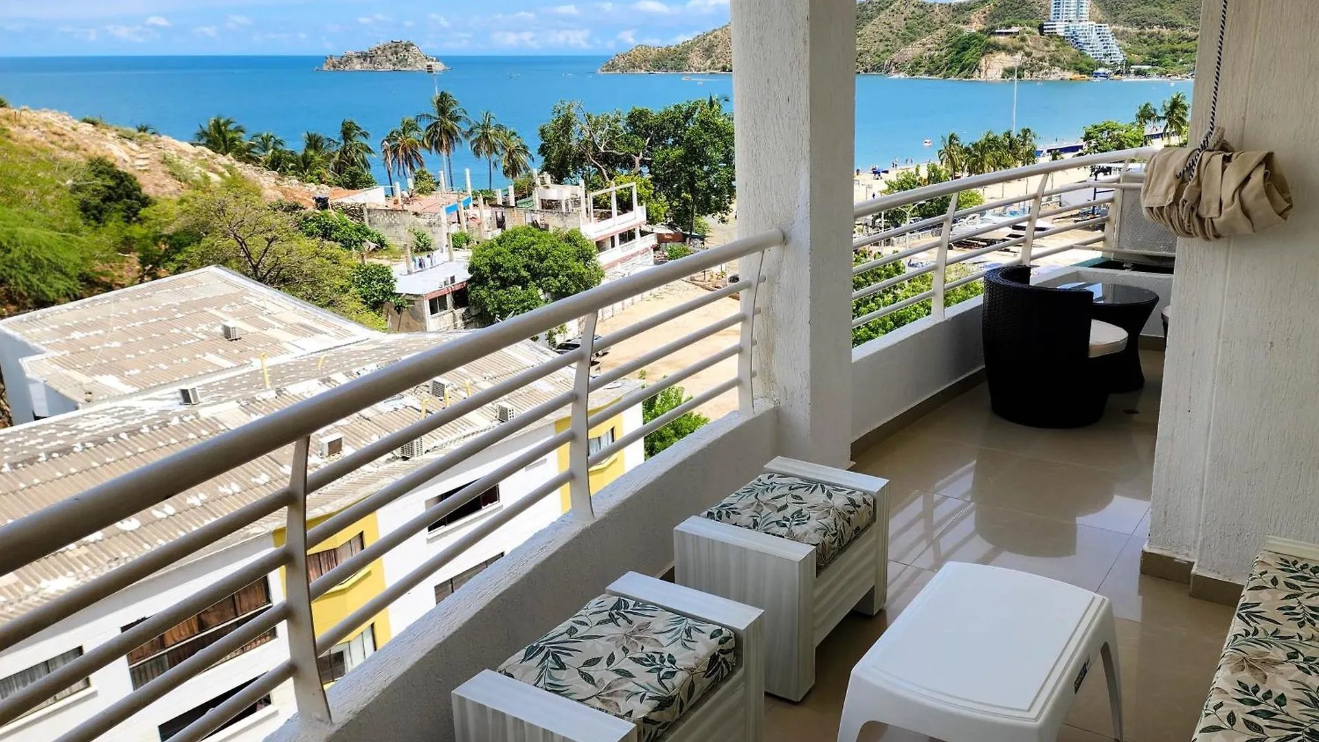 Apartamentos Con Vista Al Mar Brisa Marina Rodadero - By Bedviajes Santa Marta  Apartment