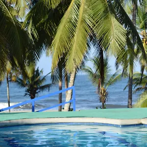 Castillete Dentro Del Parque Tayrona Camping